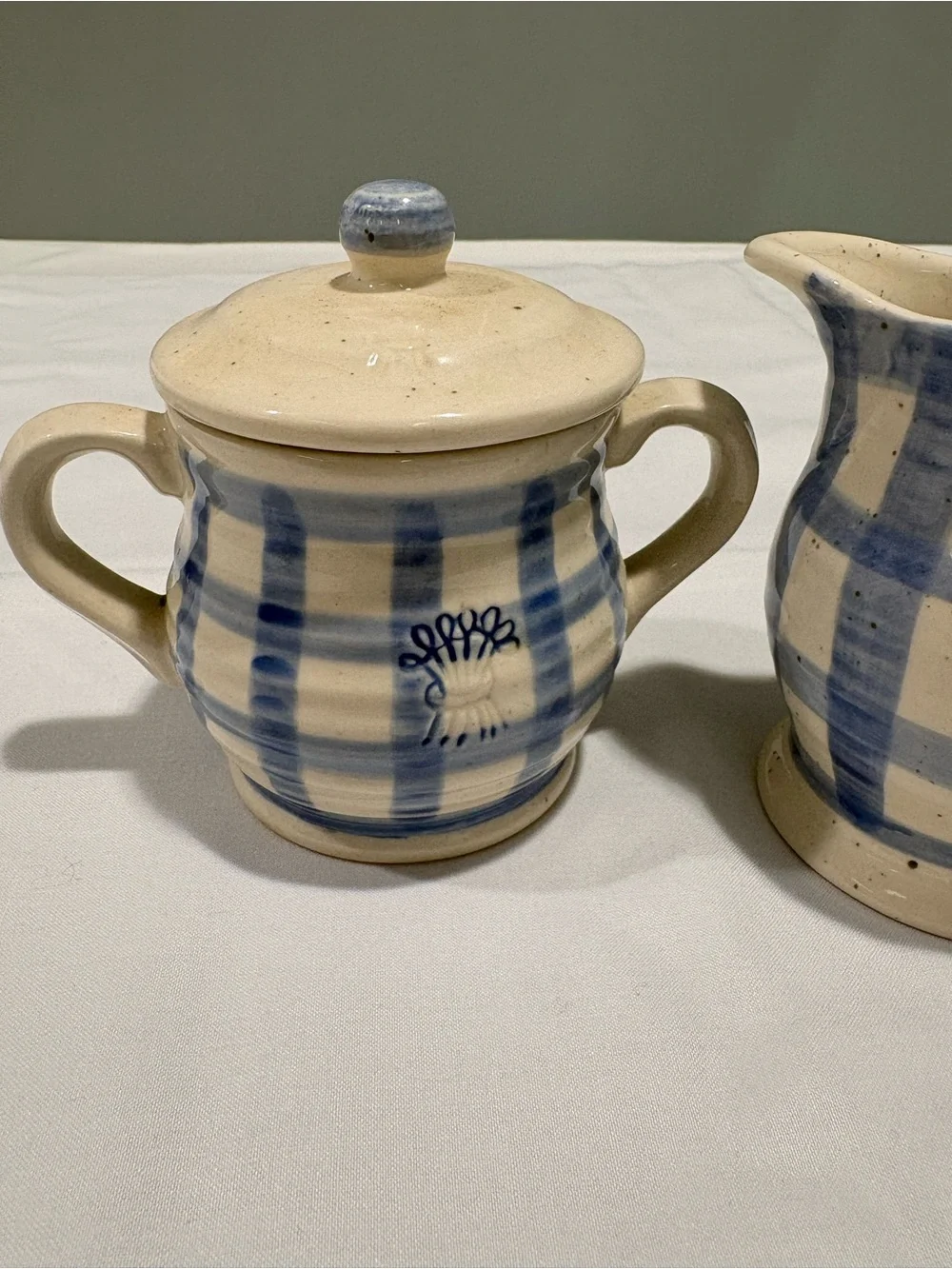 Sundry matching ceramic